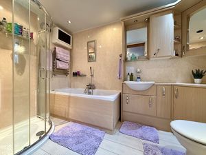 Photo 12- click for photo gallery